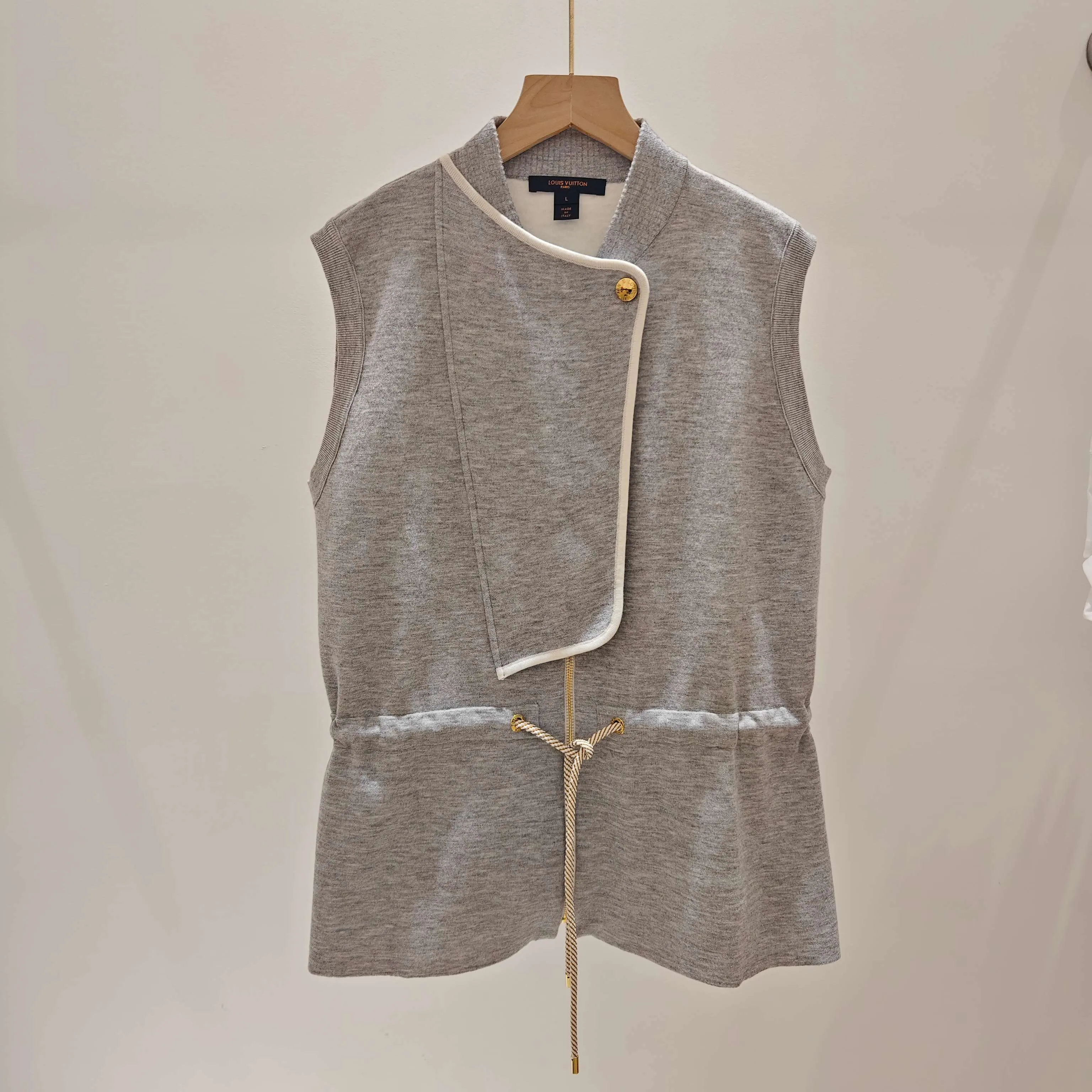 Жилеты Женские Louis Vuitton 18184370