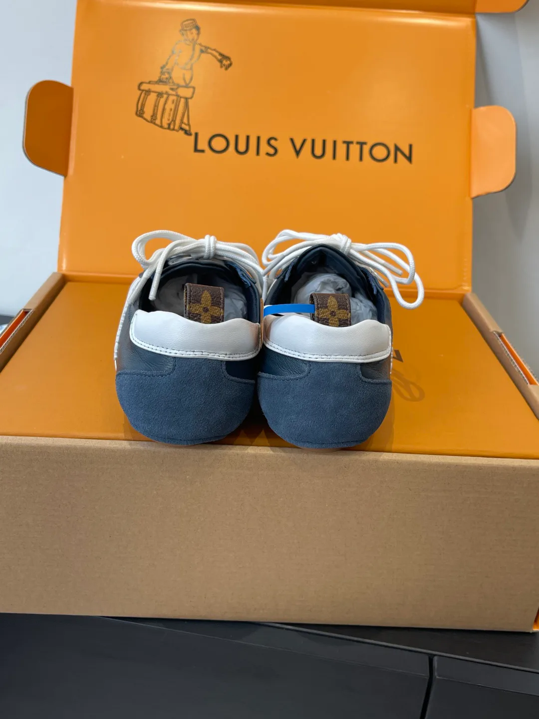 Кроссовки Женские Louis Vuitton 1595075
