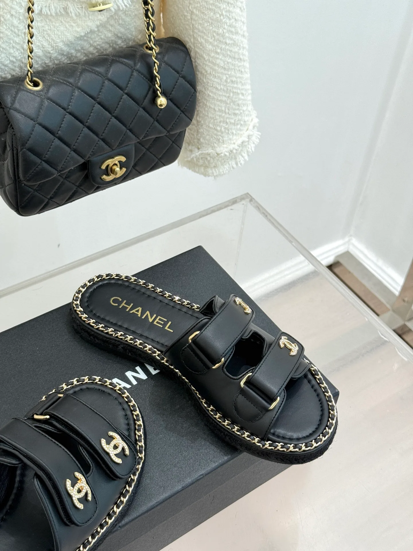 Шлепанцы Женские Chanel 1885758