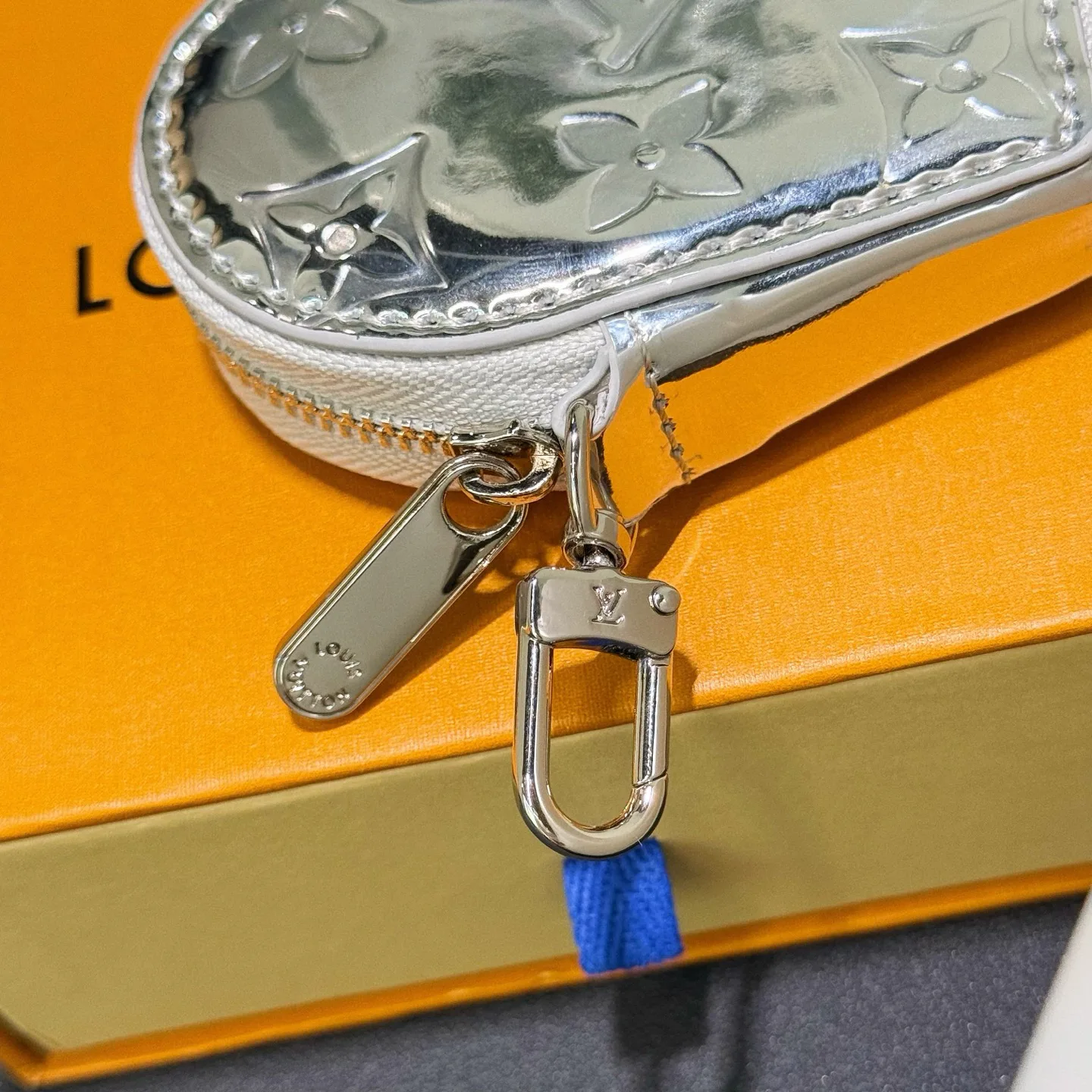 Клатчи Женские Louis Vuitton 1317516