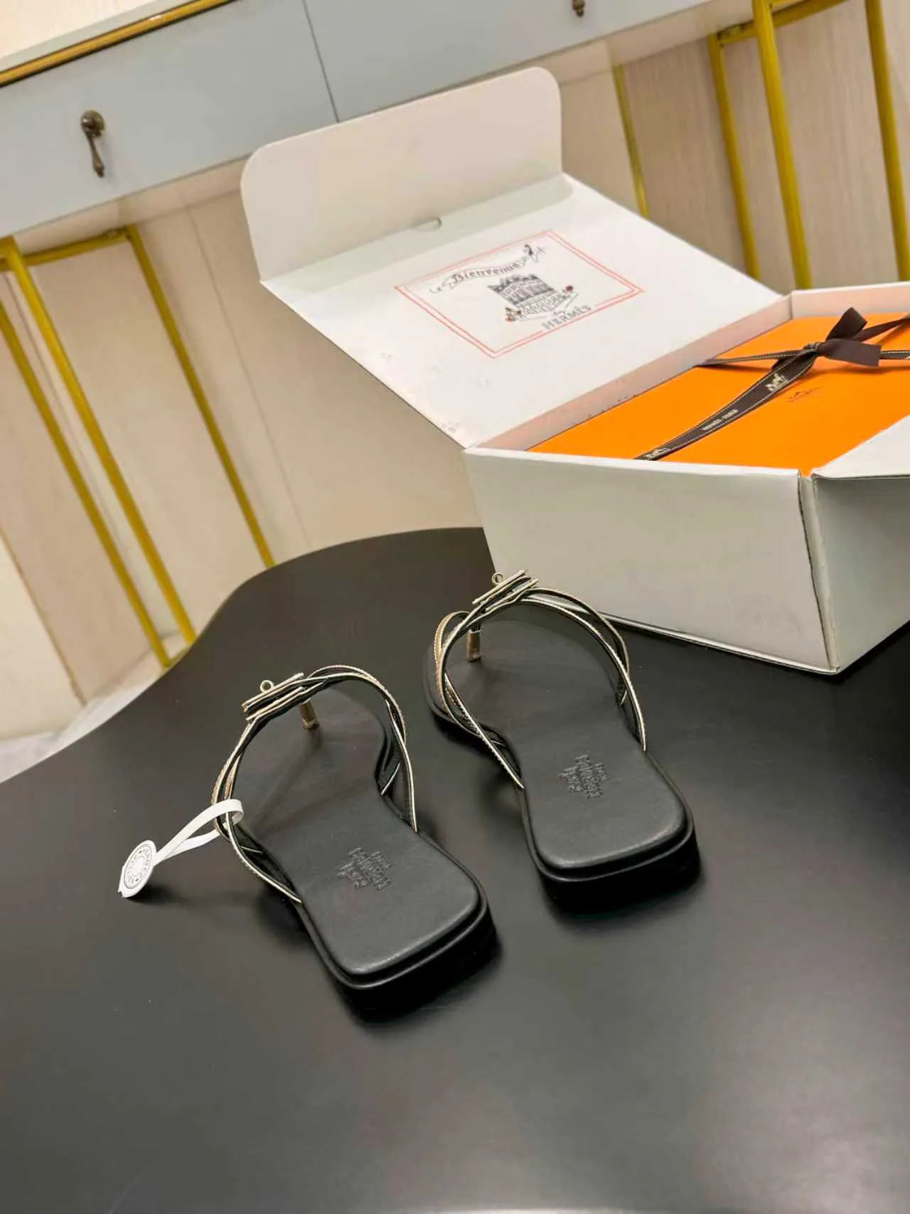 Шлепанцы Женские Hermes 10250447