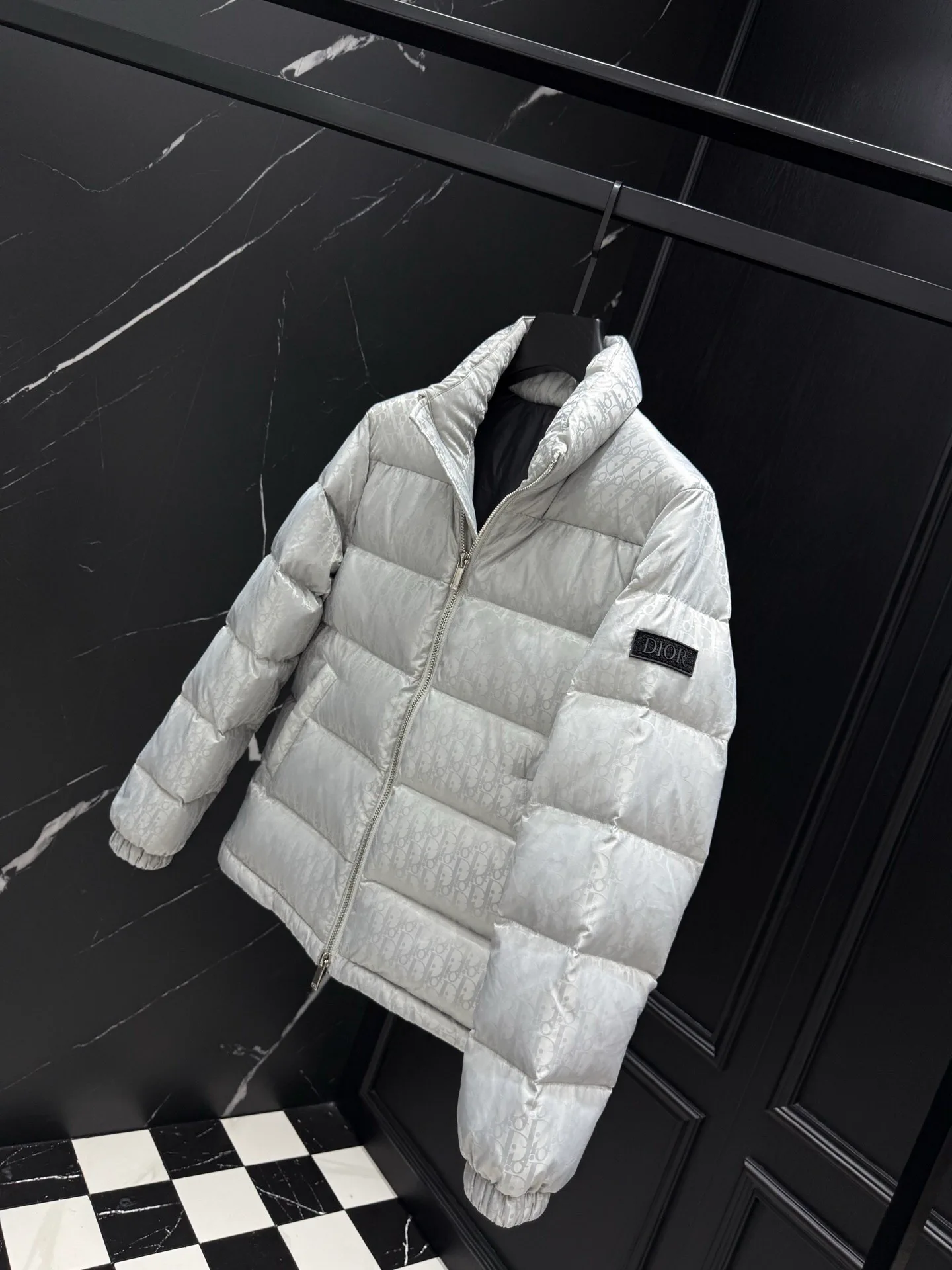 Куртки И Пуховики Женские Christian Dior 18129893