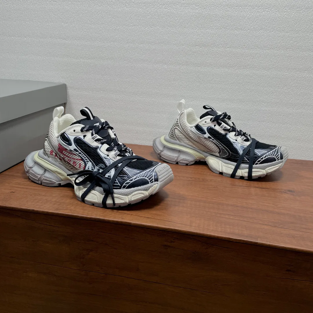 Кроссовки Мужские Balenciaga 17598516