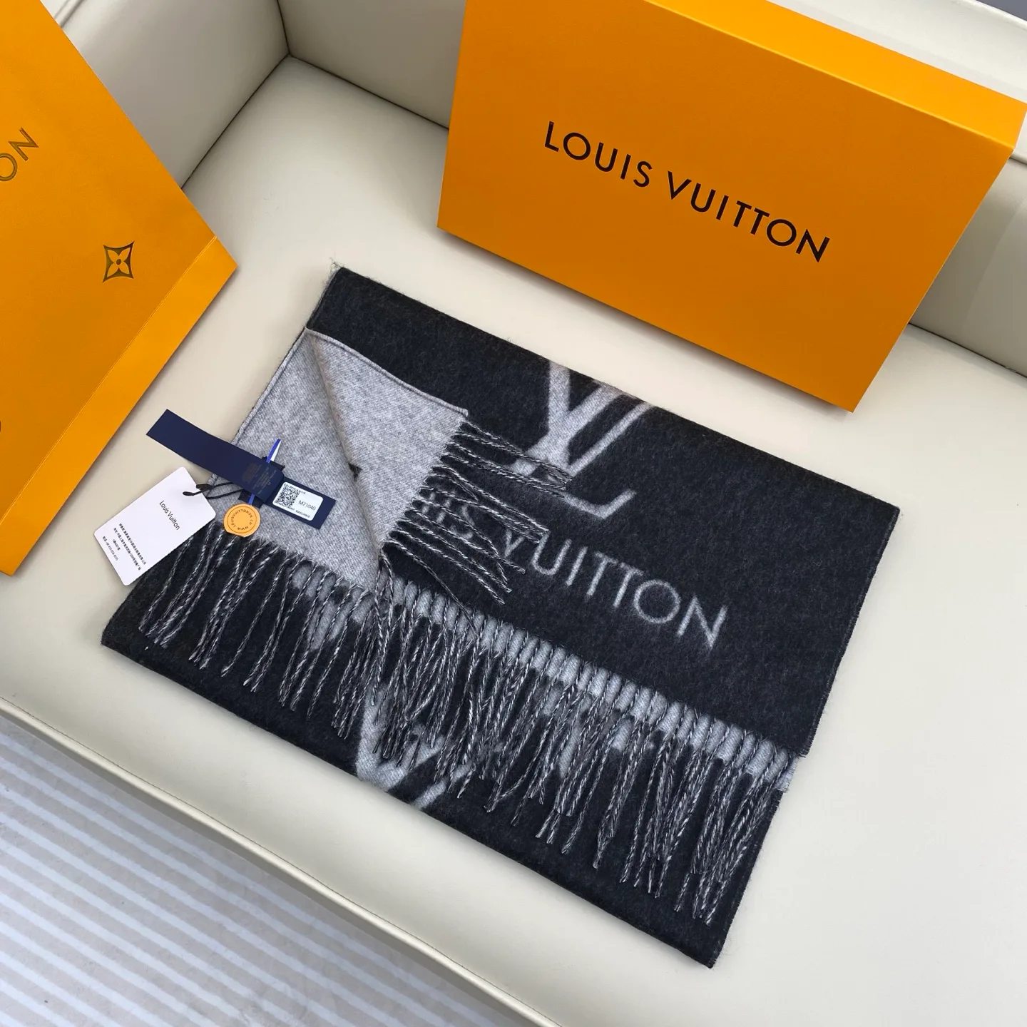 Шарфы Louis Vuitton 18105569