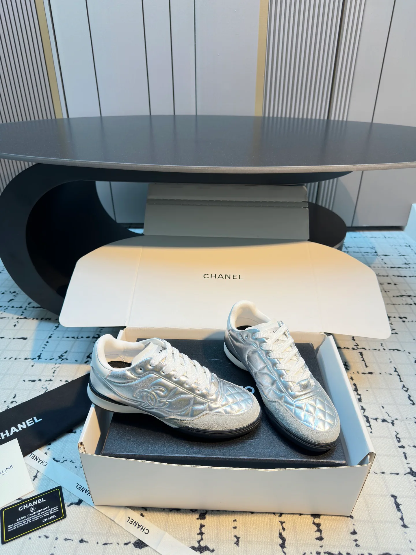 Кроссовки Женские Chanel 10468550