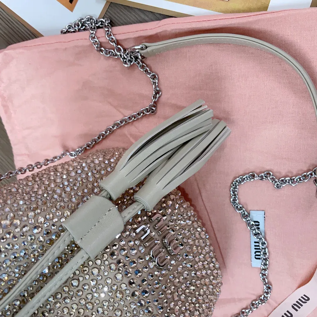 Сумки На Ремне Женские Miu Miu 369577