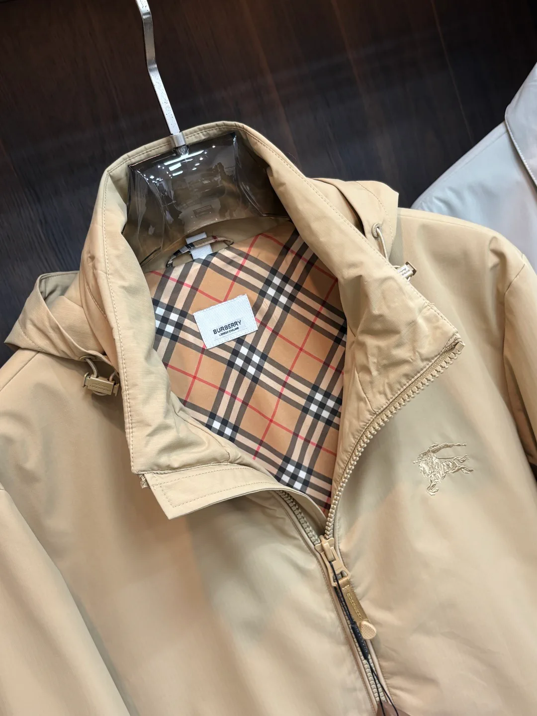 Куртки И Пуховики Женские Burberry 18157293