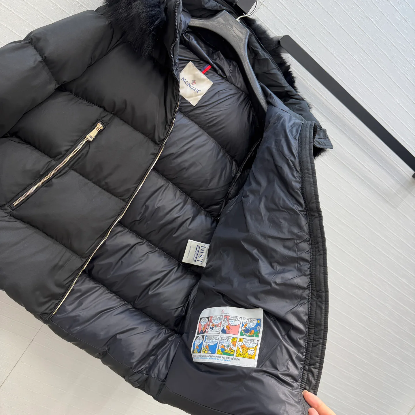 Куртки И Пуховики Женские Moncler 18710906
