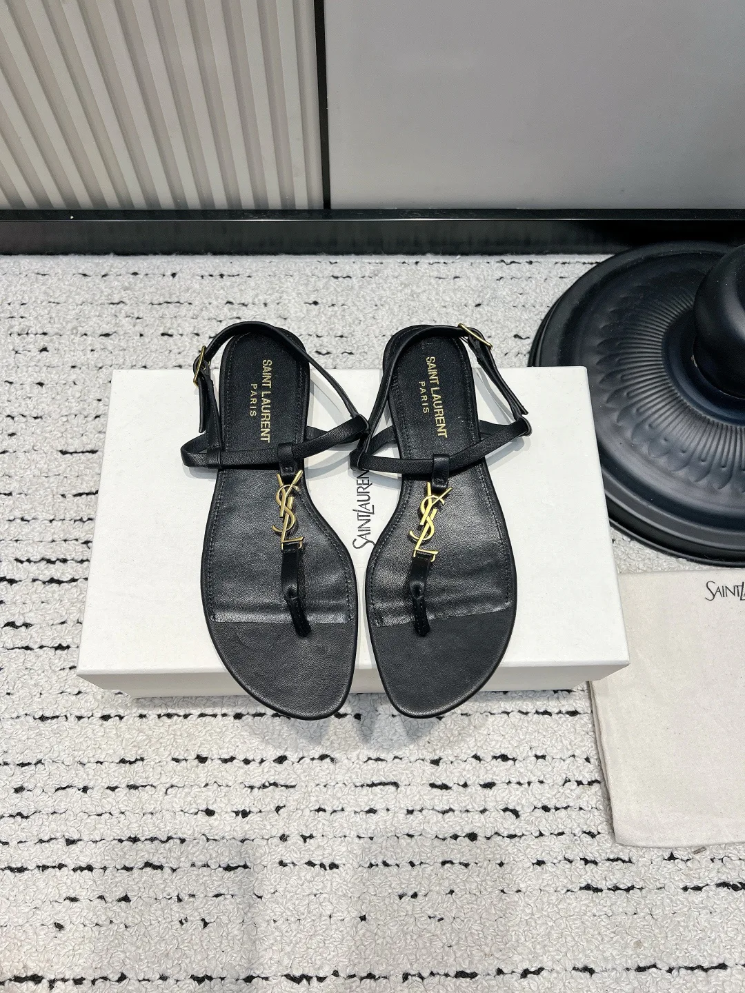 Шлепанцы Женские Saint Laurent 17578042