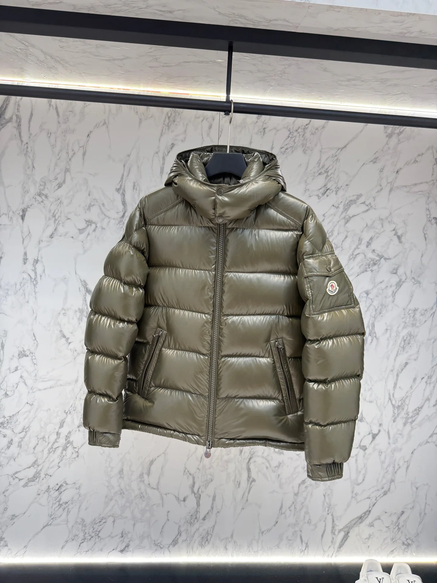 Куртки И Пуховики Женские Moncler 18048715