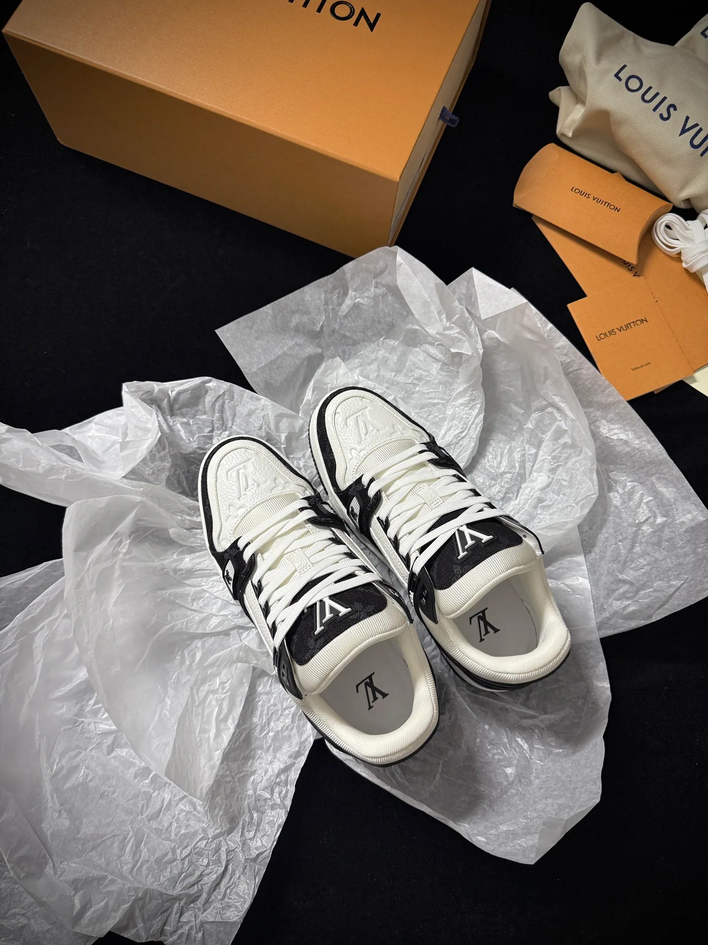 Кроссовки Женские Louis Vuitton 91222