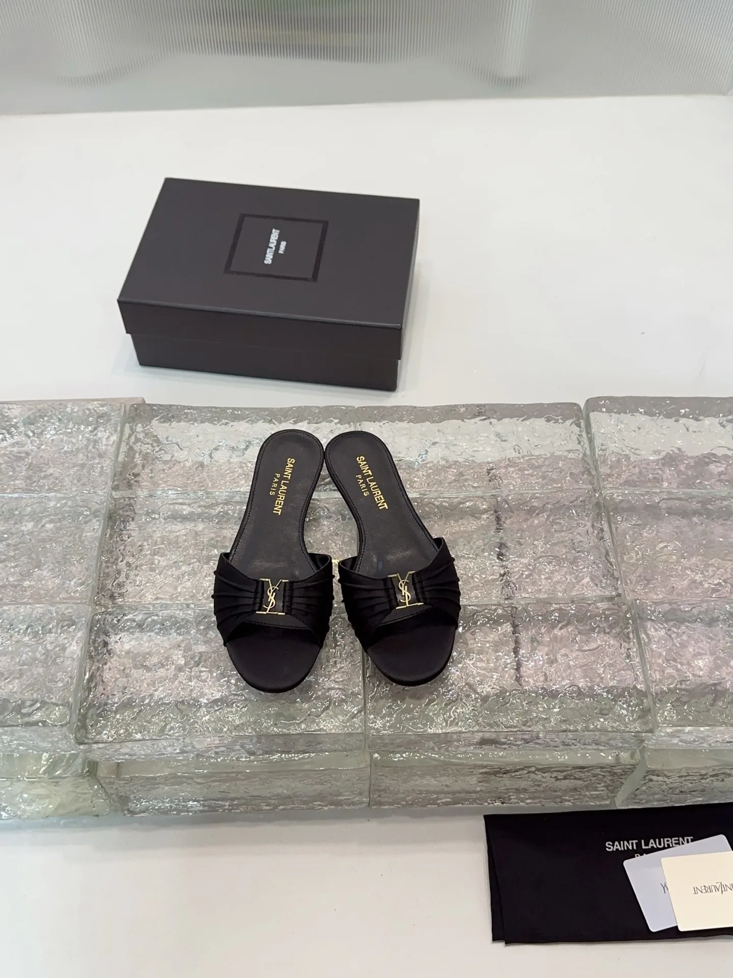 Босоножки Женские Saint Laurent 13339114