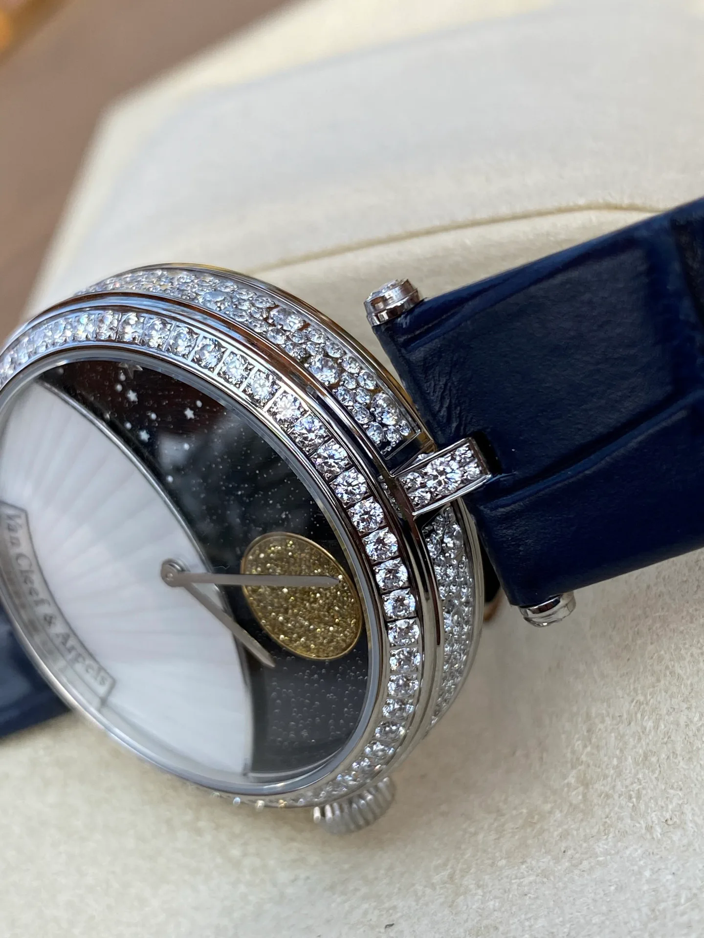 Часы Женские Van Cleef & Arpels 5047918