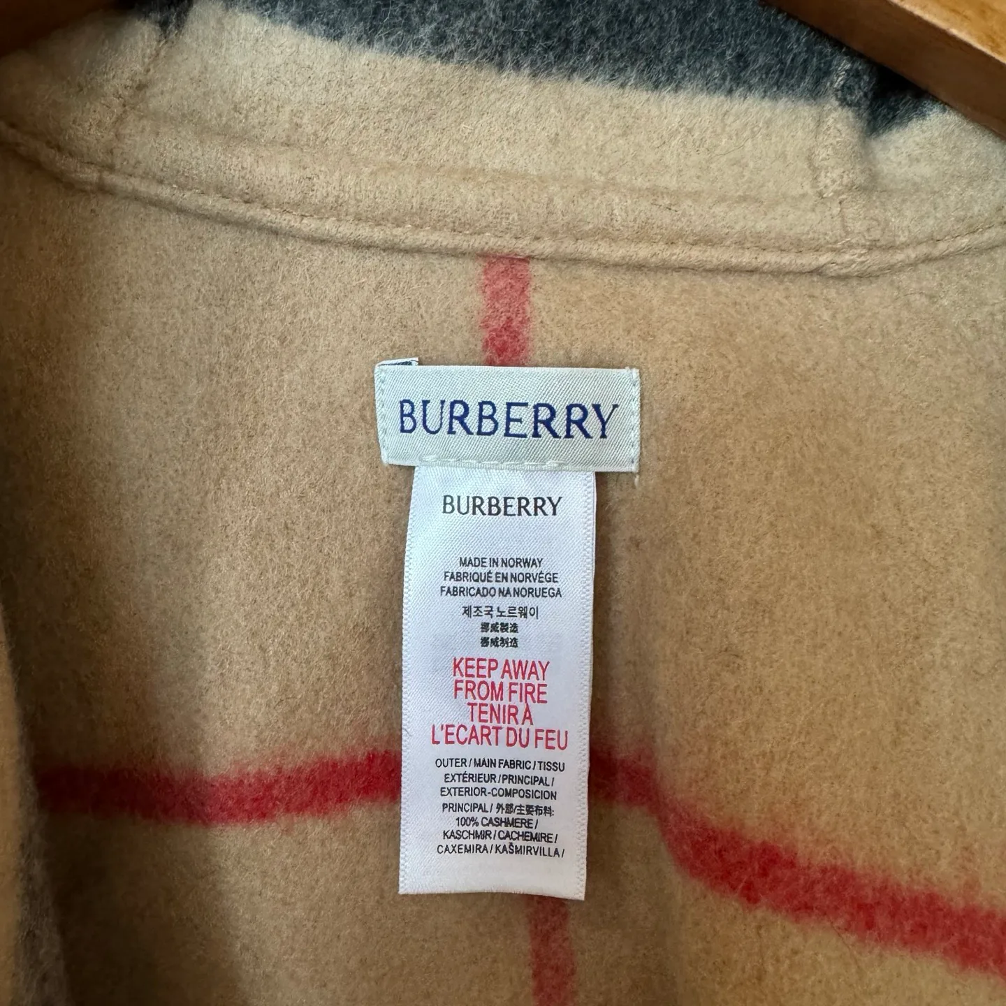 Пальто Женские Burberry 412356