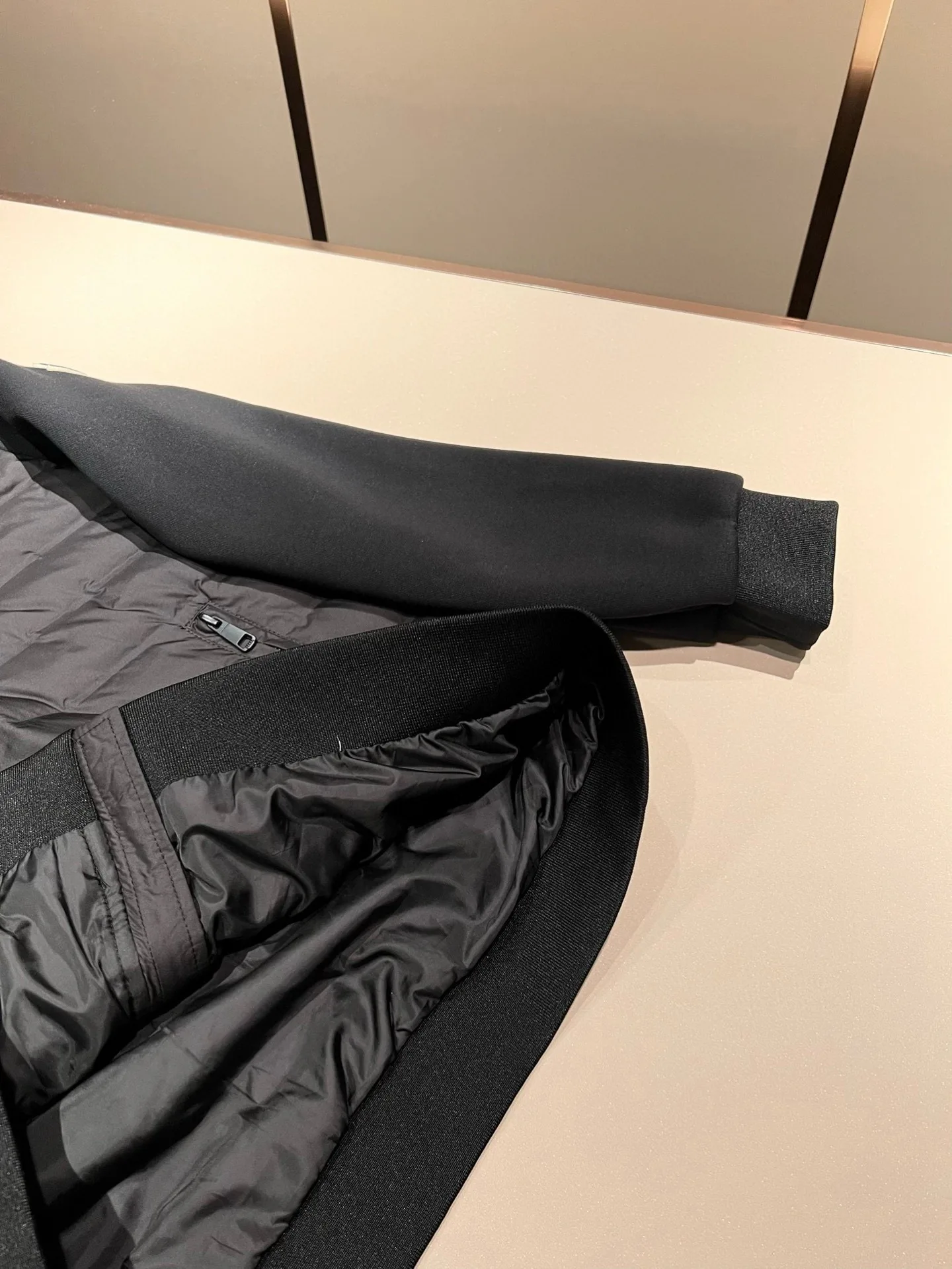 Куртки И Пуховики Мужские Moncler 940771