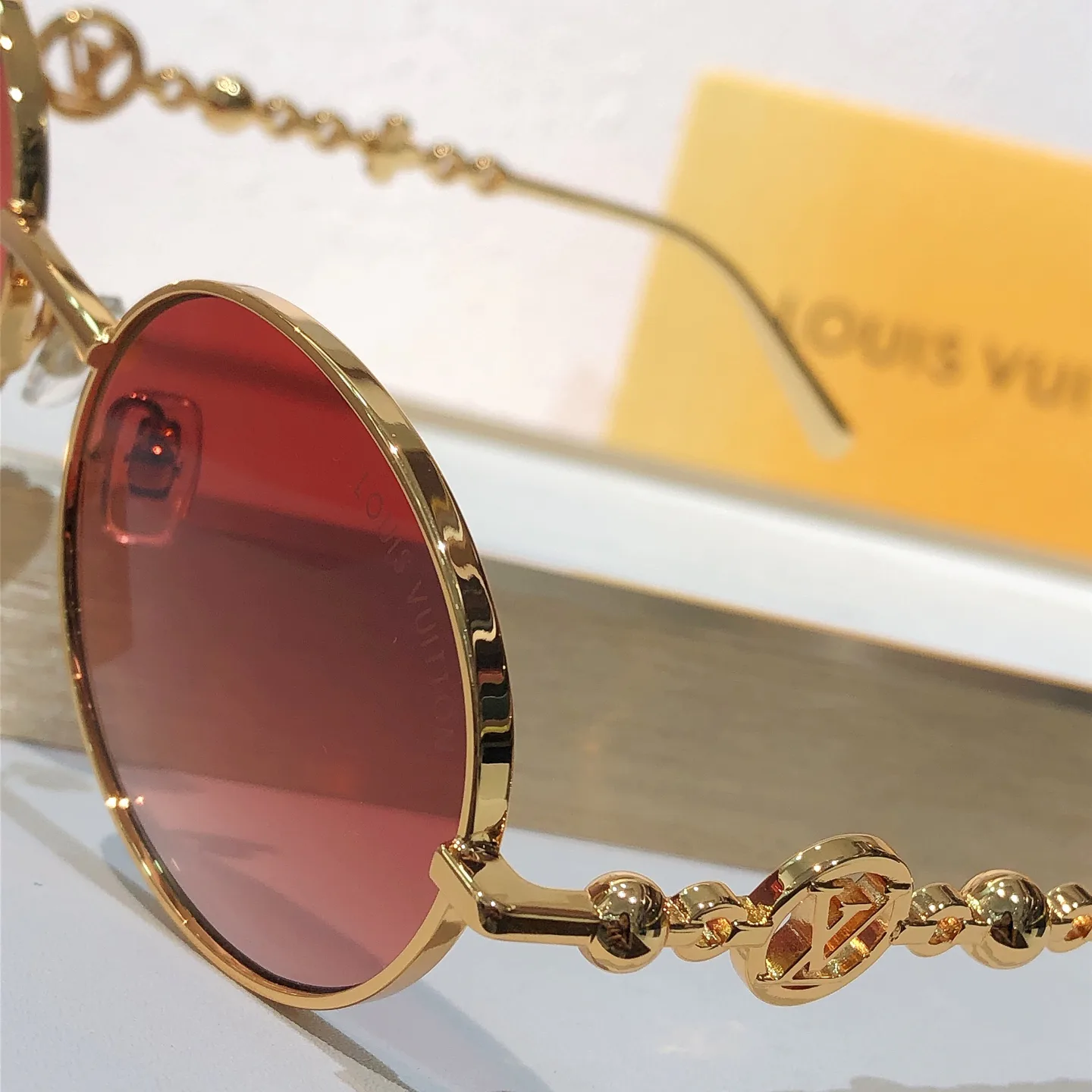 Очки Louis Vuitton 18669976