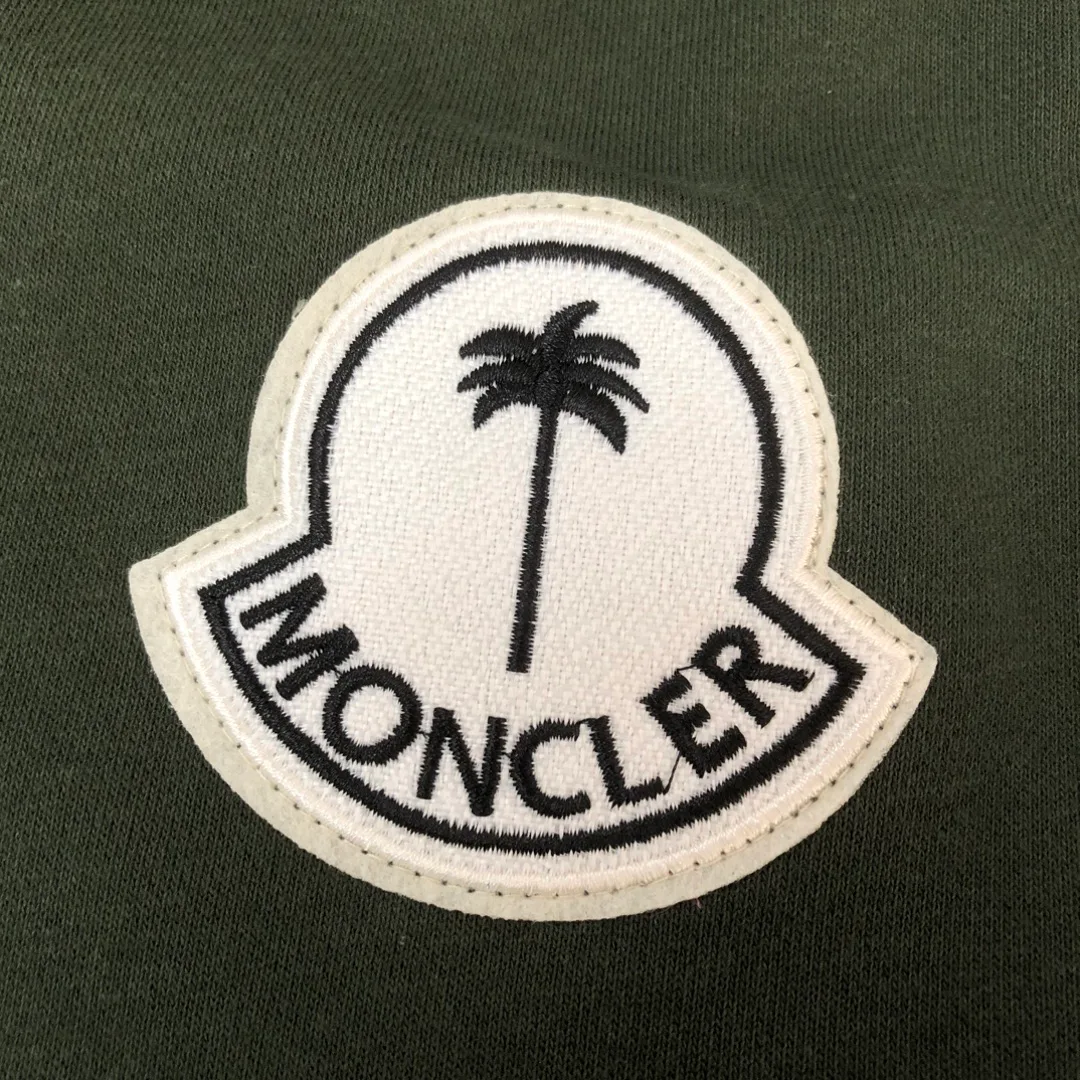 Шорты Женские Moncler 11615946