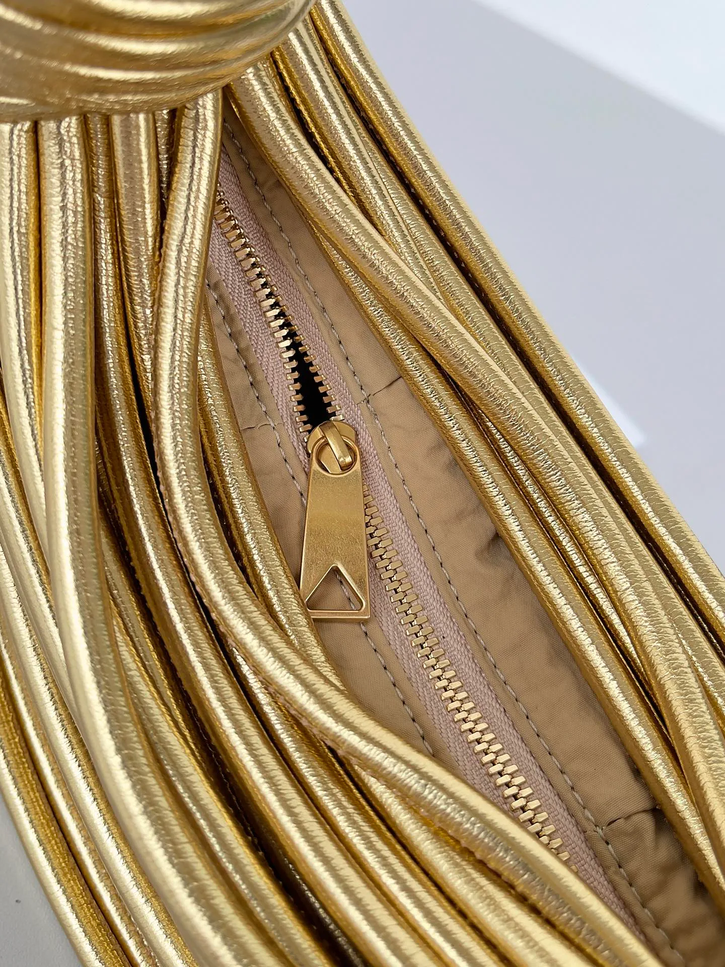 Классические Сумки Женские Bottega Veneta 32238