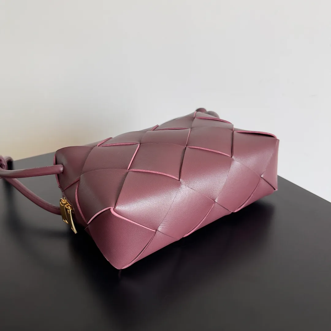 Классические Сумки Женские Bottega Veneta 17434816