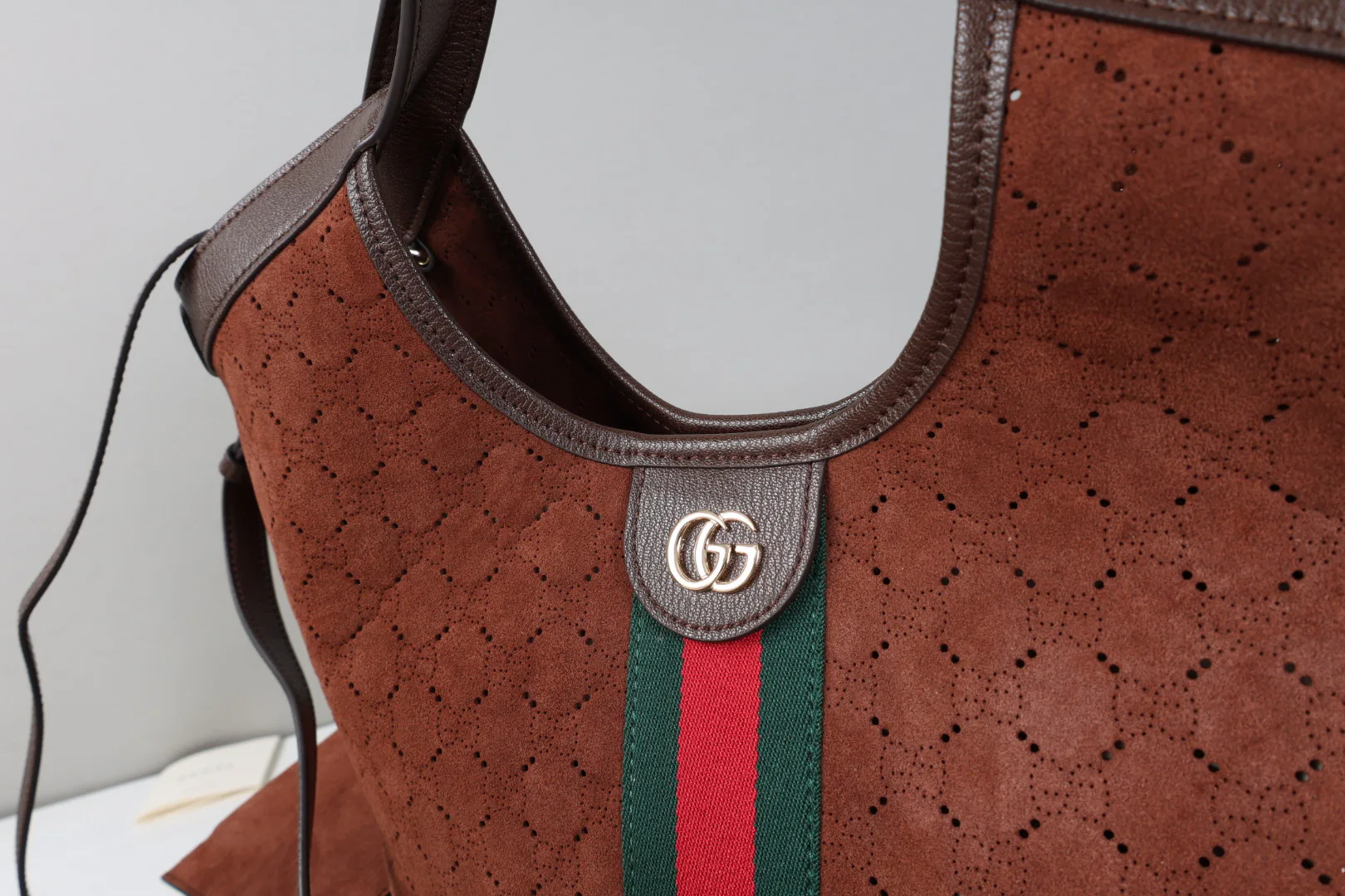 Классические Сумки Женские Gucci 18004289