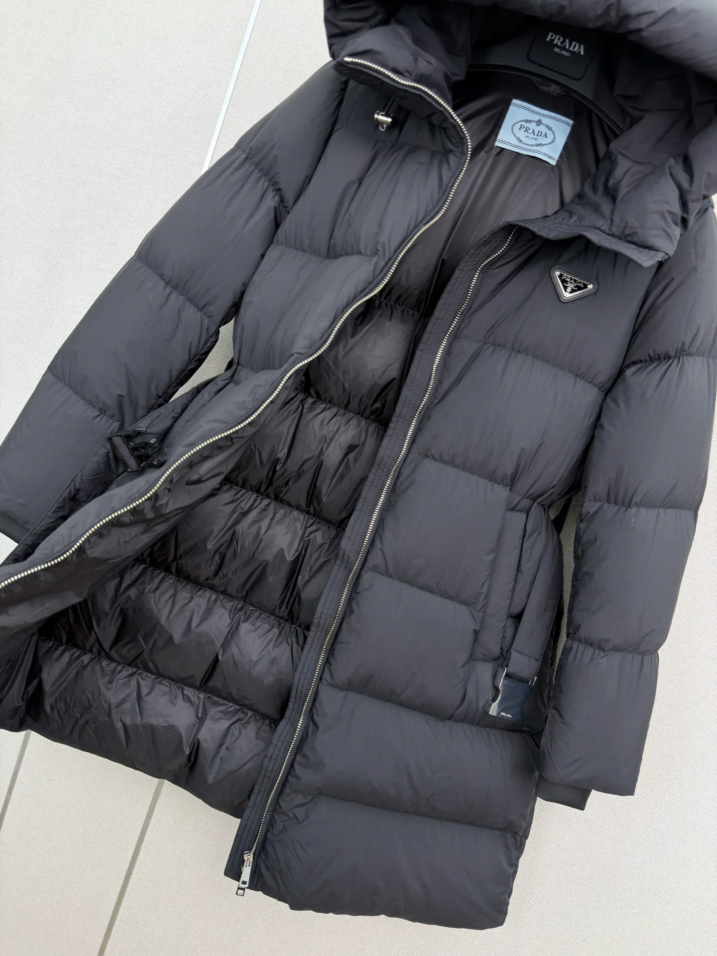 Куртки И Пуховики Женские Prada 18108679