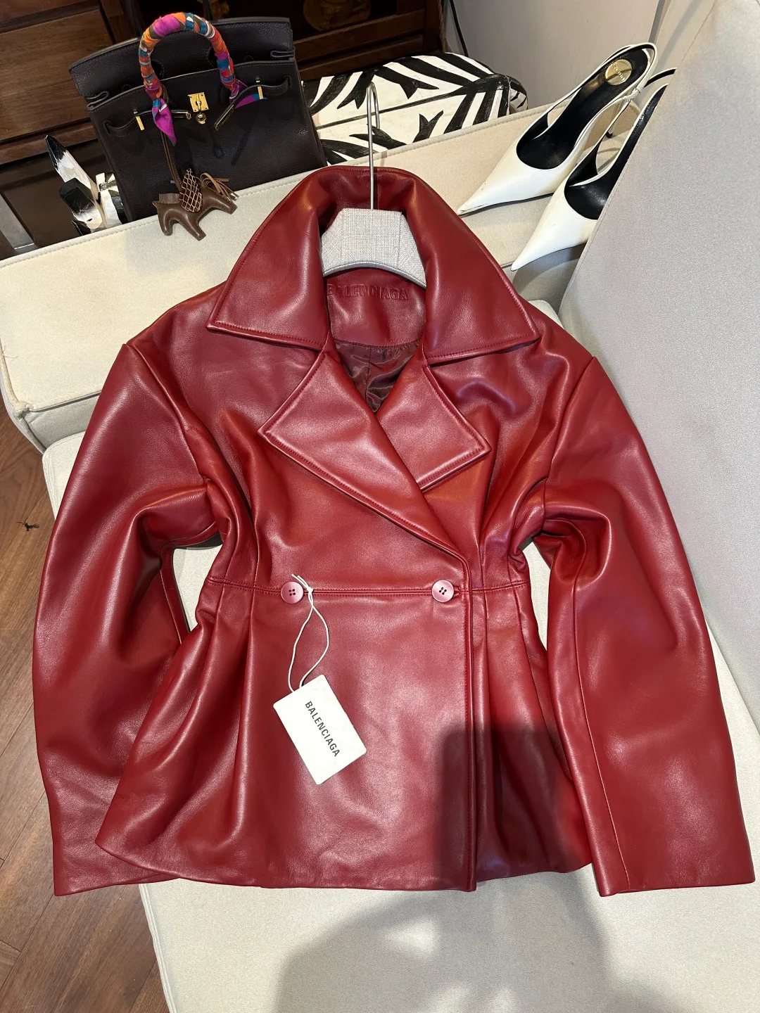 Кожаные Куртки И Дублёнки Женские Balenciaga 18515828