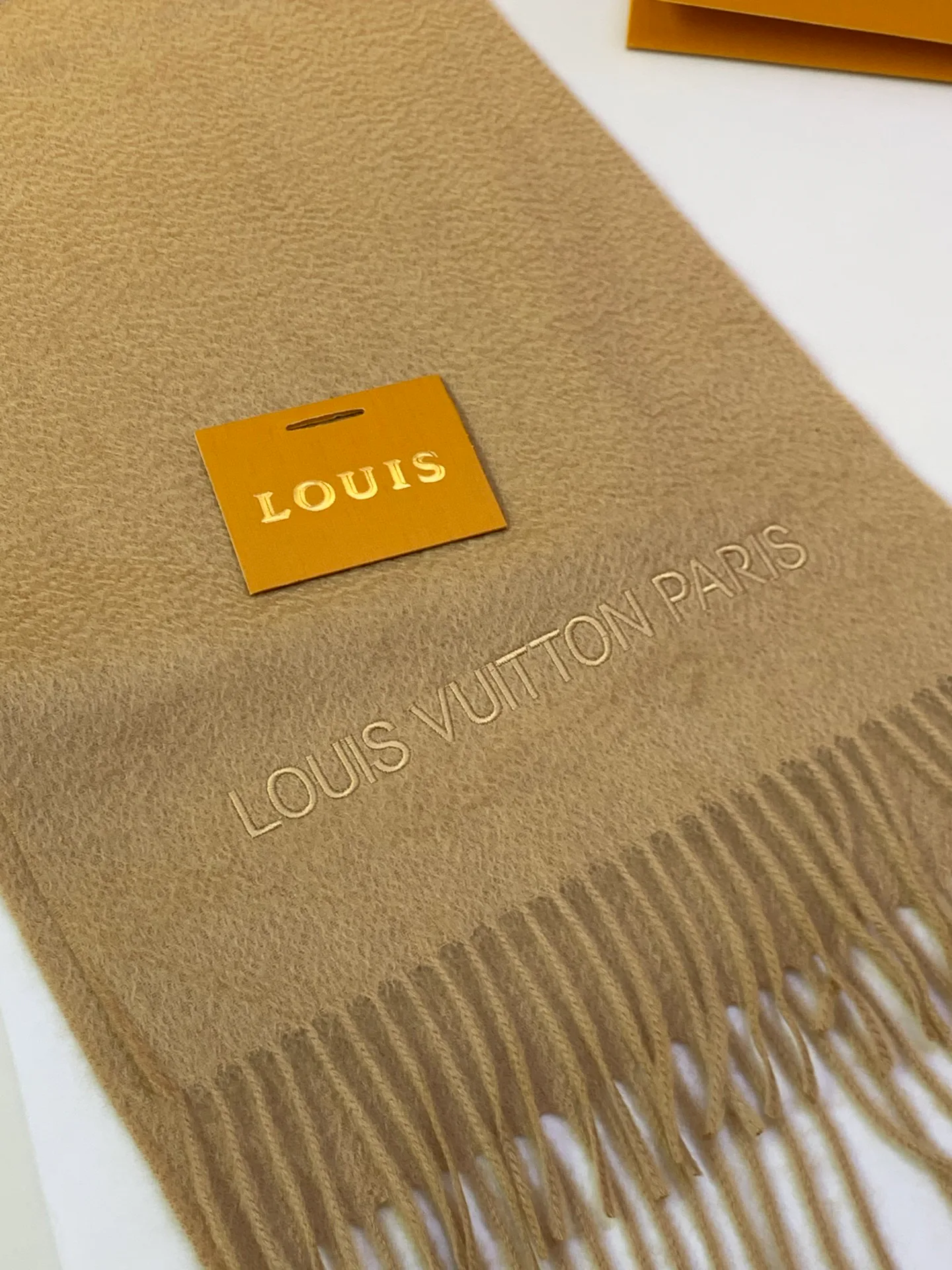 Шарфы Louis Vuitton 18637806
