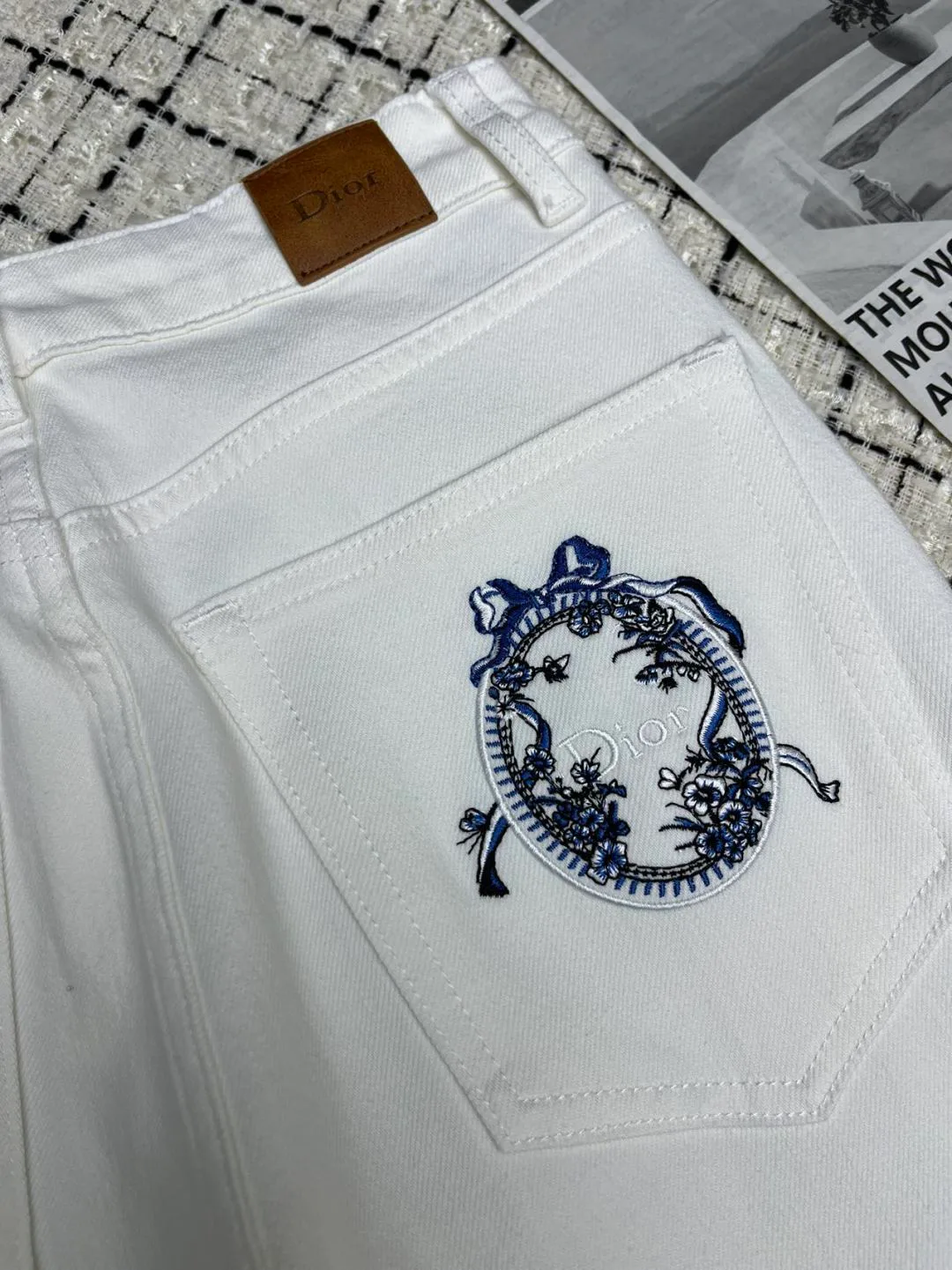 Джинсы Женские Christian Dior 18885561