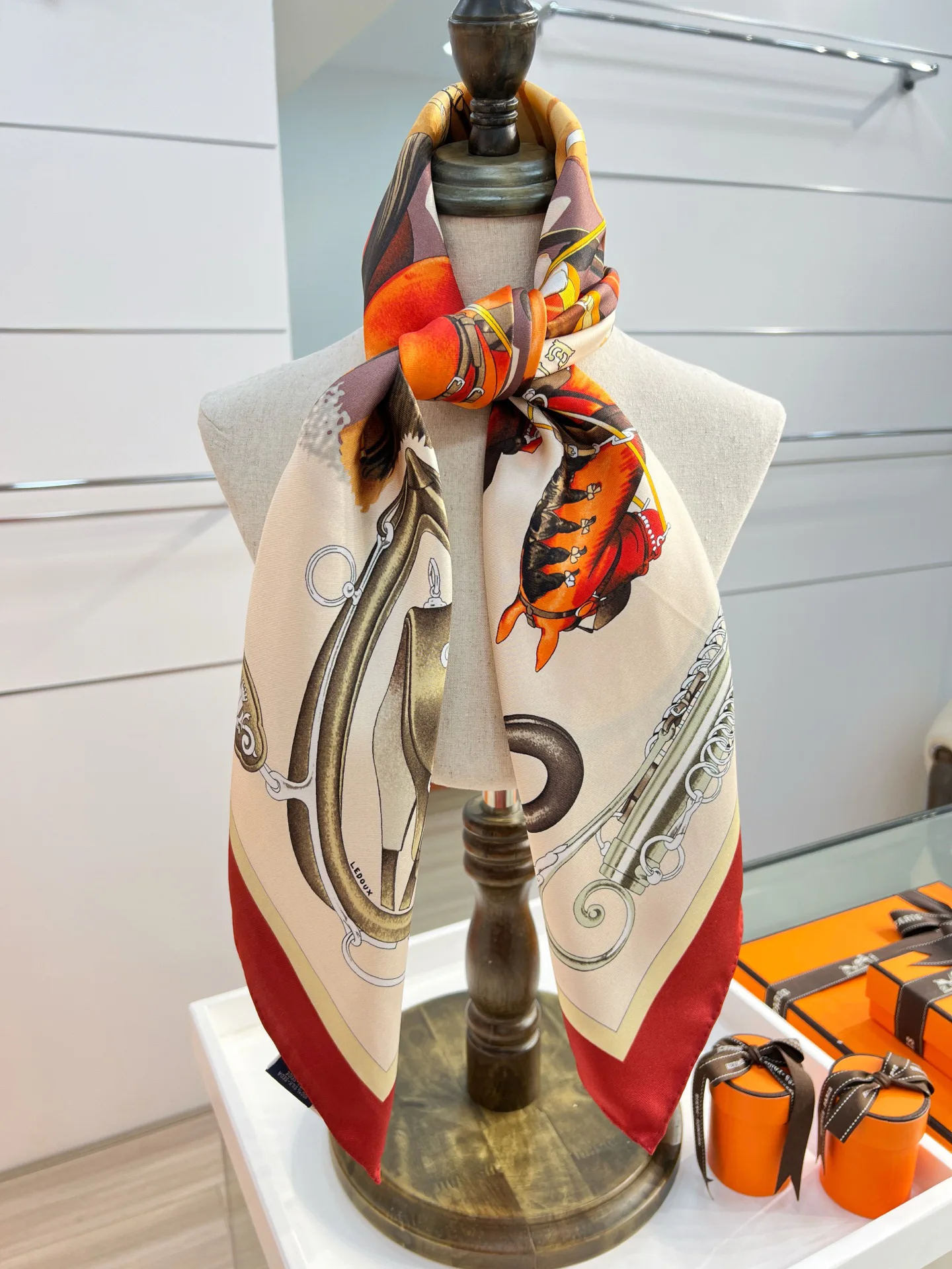 Шарфы Hermes 20429