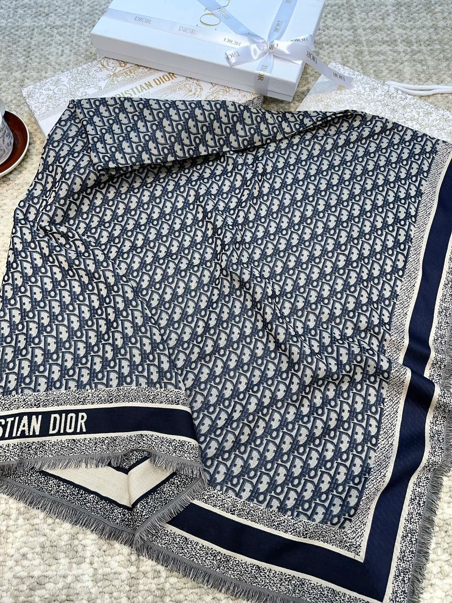 Шарфы Christian Dior 17874833