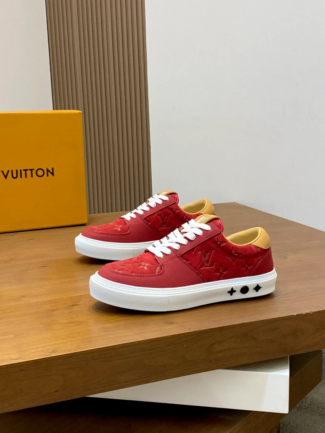 Кроссовки Мужские Louis Vuitton 19054357