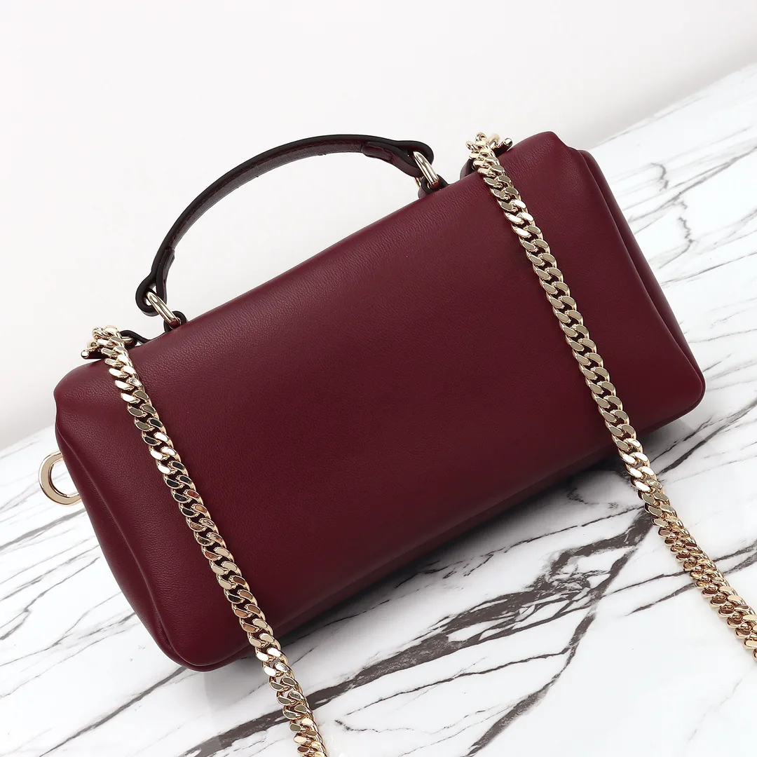 Классические Сумки Женские Gucci 18210719