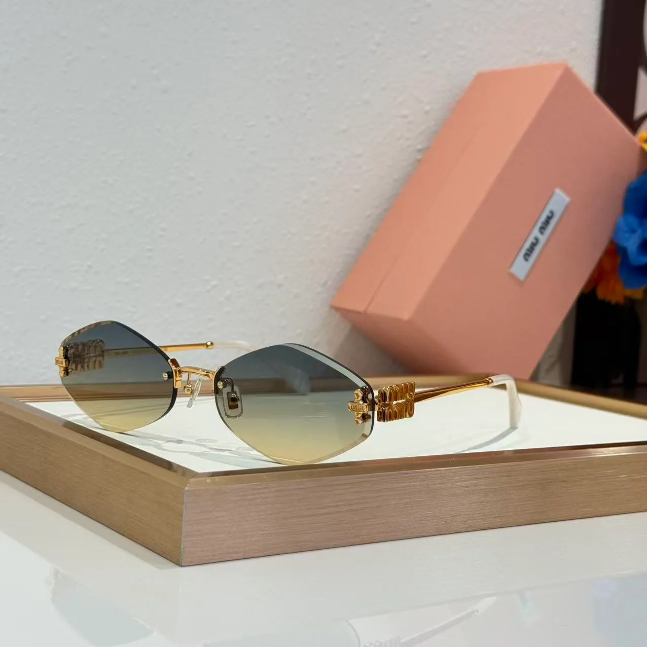 Очки Miu Miu 912328