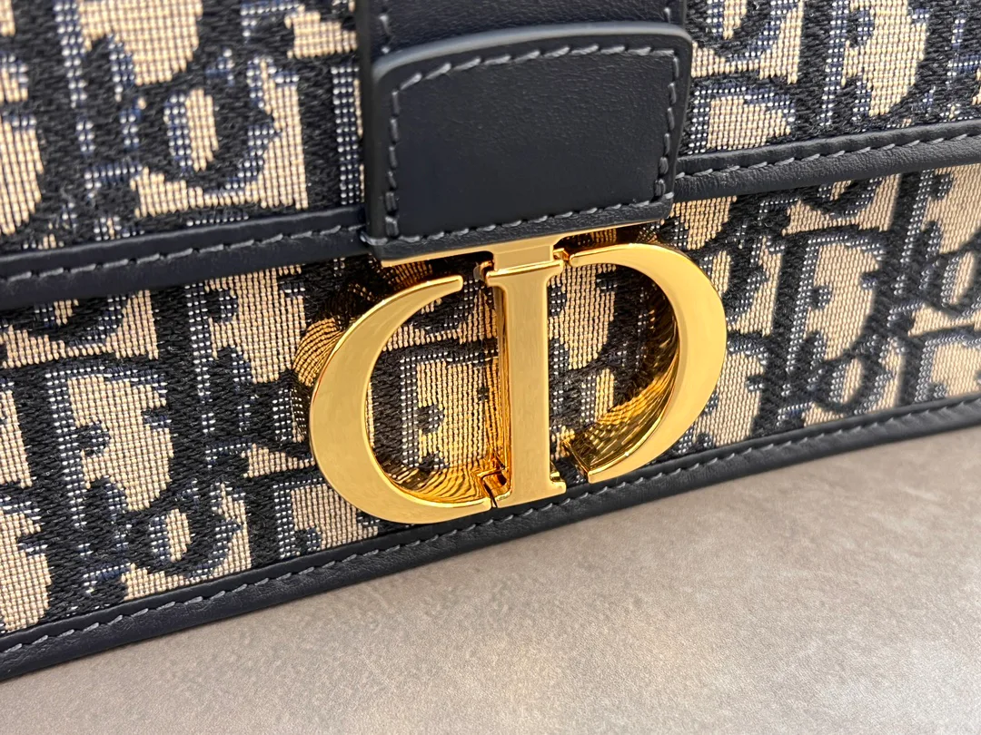 Сумки На Ремне Женские Christian Dior 293105