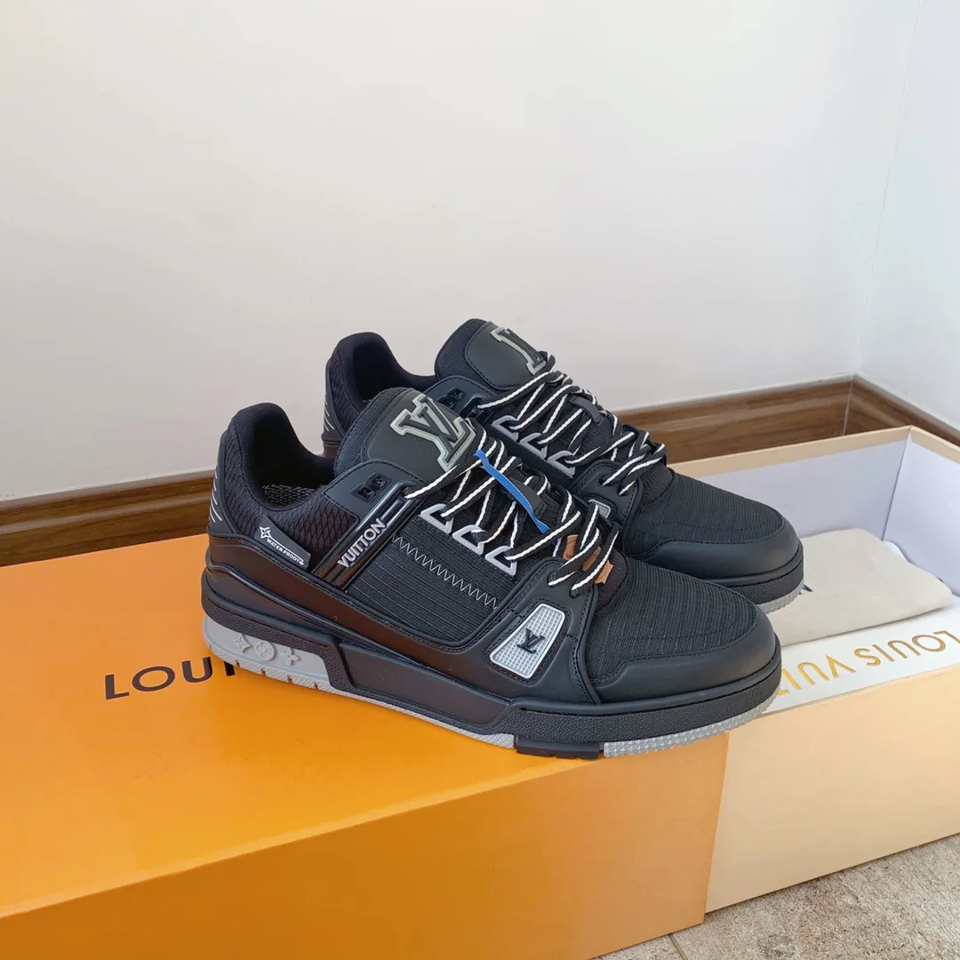 Кроссовки Женские Louis Vuitton 10234396