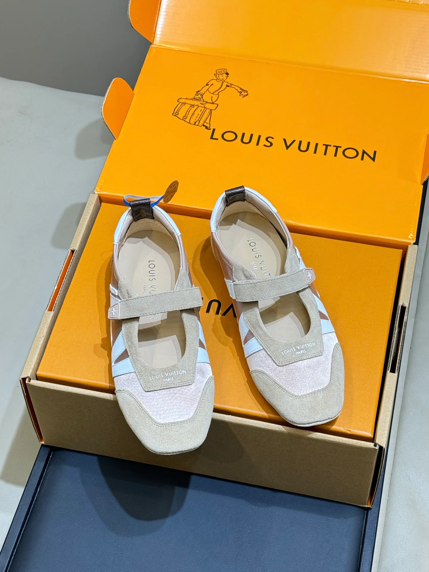 Босоножки Женские Louis Vuitton 11411032