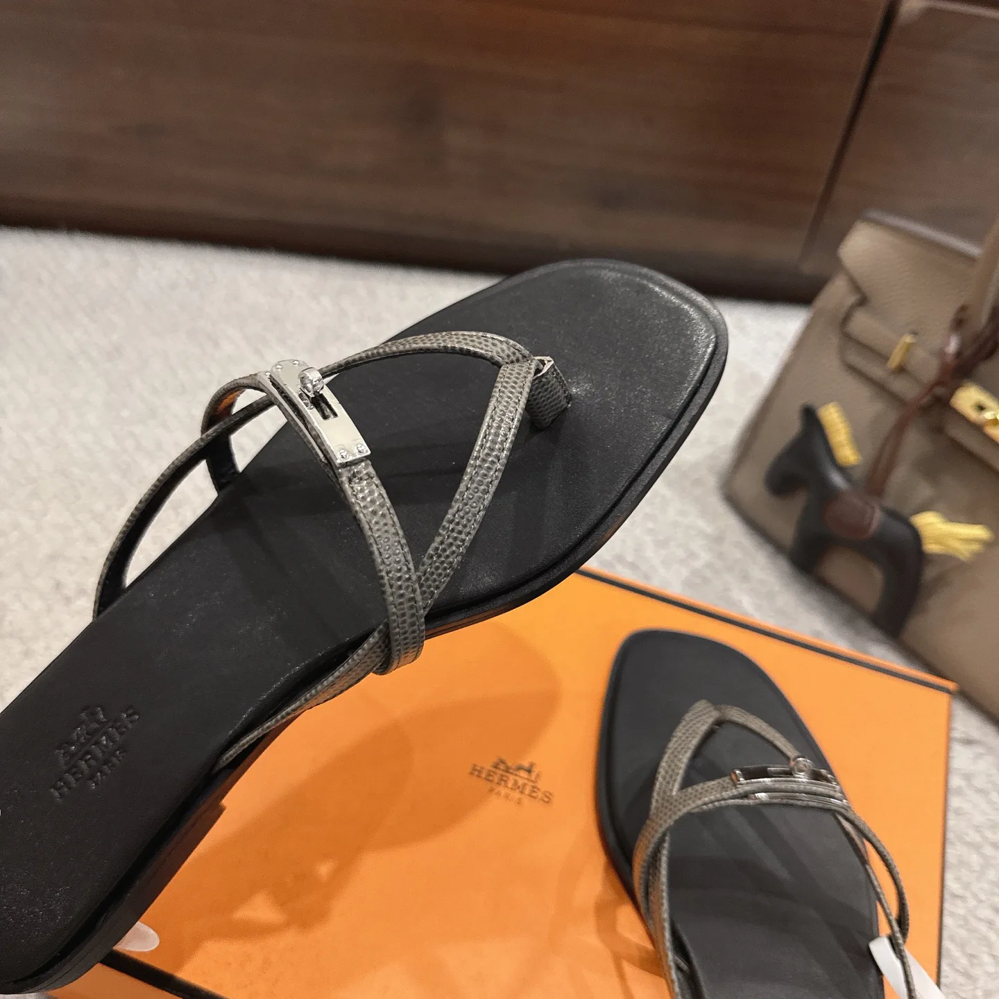 Шлепанцы Женские Hermes 17625094