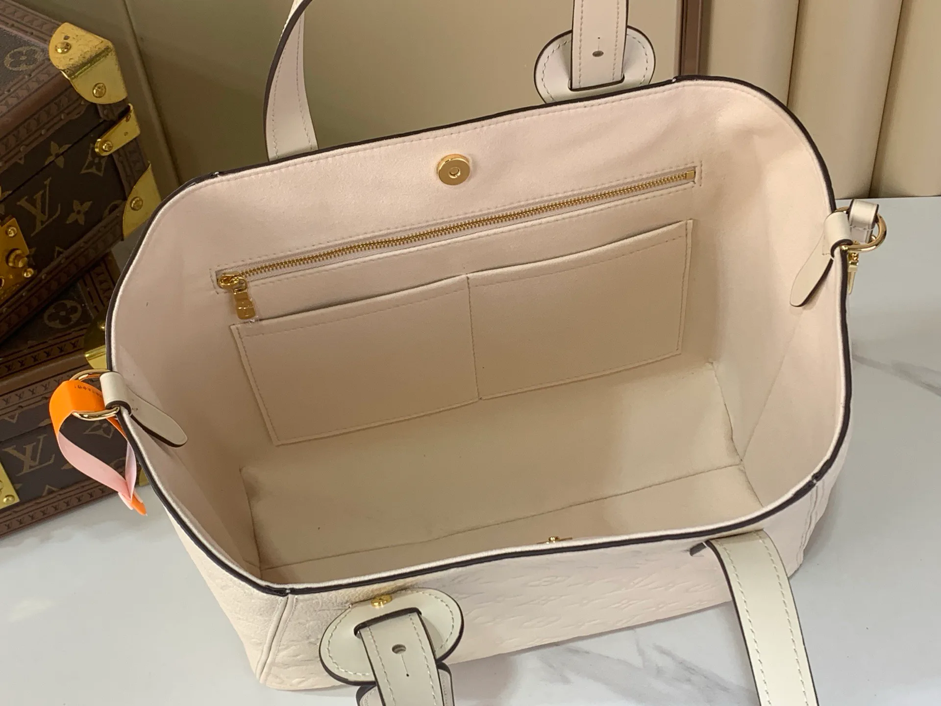 Классические Сумки Женские Louis Vuitton 11617466