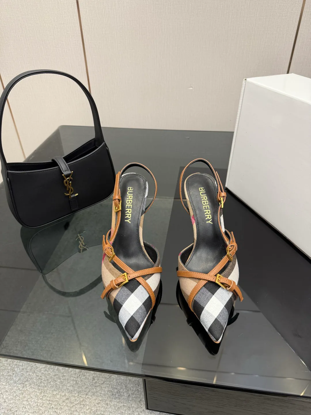 Туфли Женские Burberry 11336462
