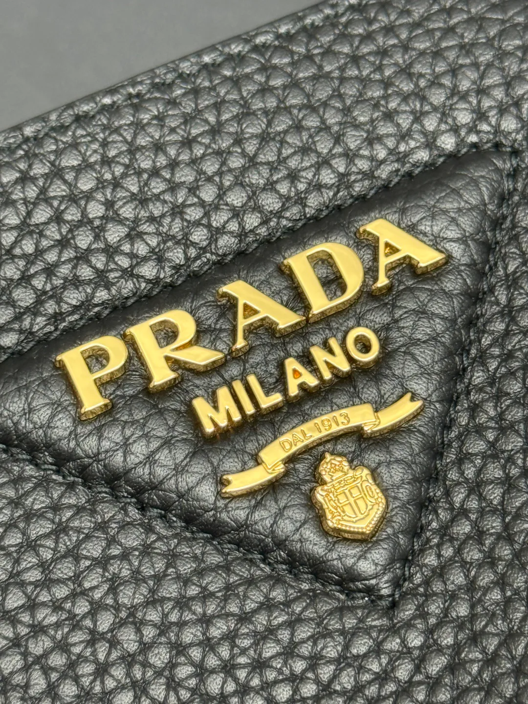 Классические Сумки Женские Prada 11034190