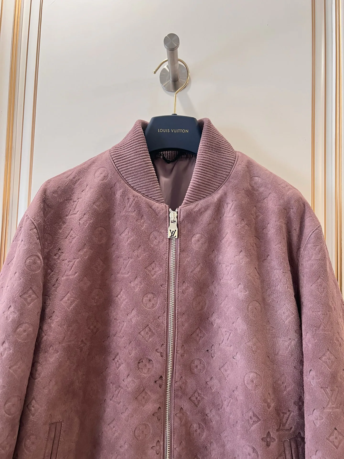 Кожаные Куртки И Дублёнки Женские Louis Vuitton 18409004