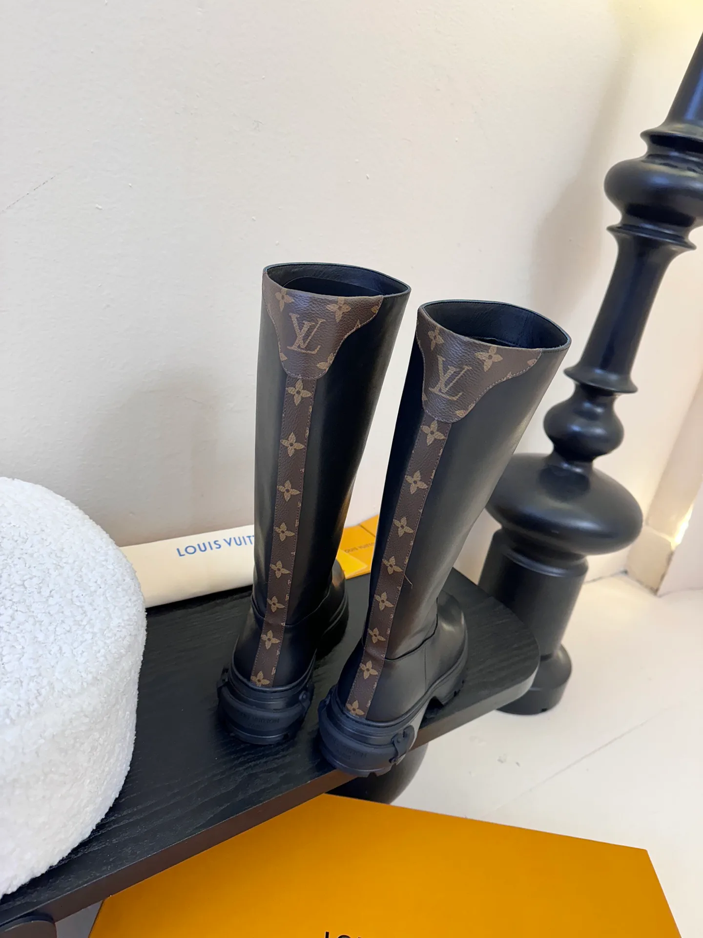 Сапоги Женские Louis Vuitton 352842