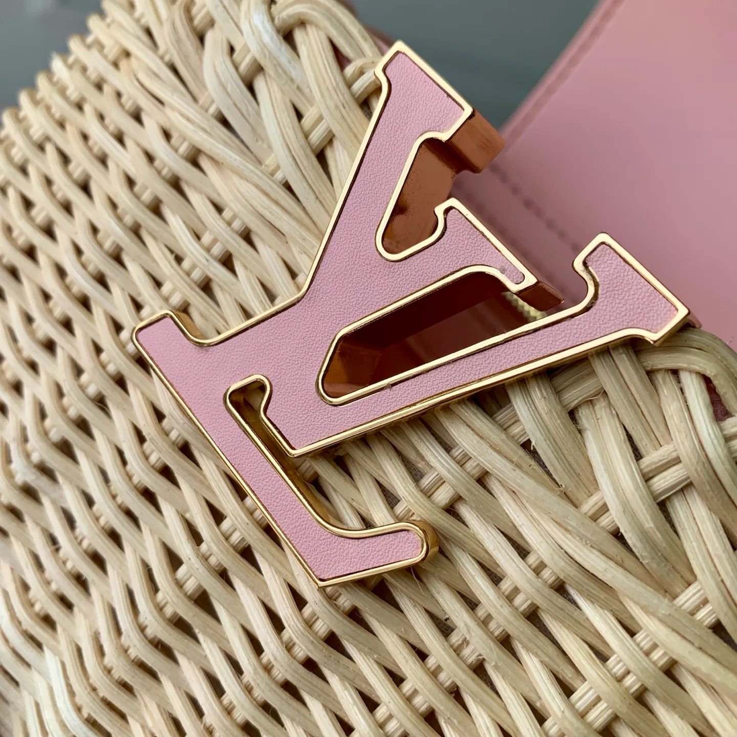 Классические Сумки Женские Louis Vuitton 18147578