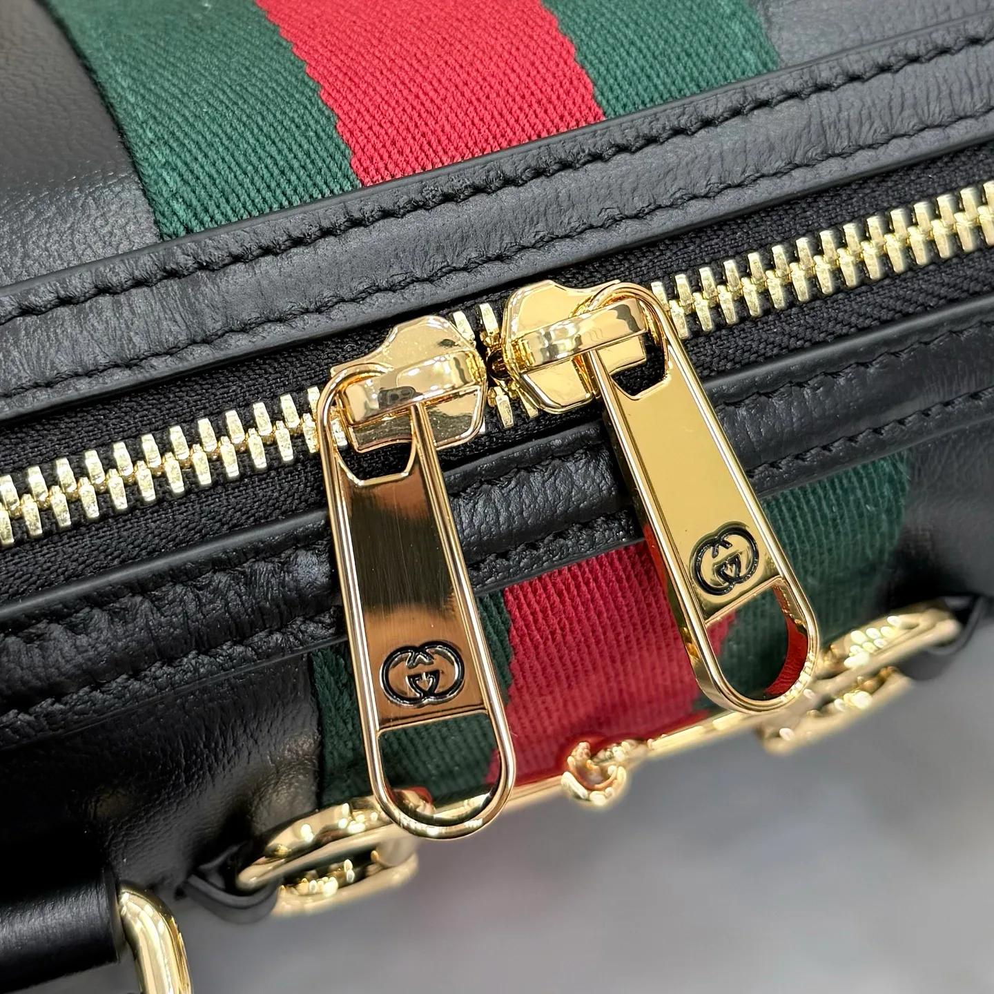 Классические Сумки Женские Gucci 11704023