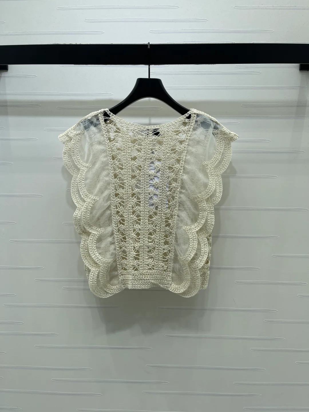 Жилеты Женские Chanel 11679258