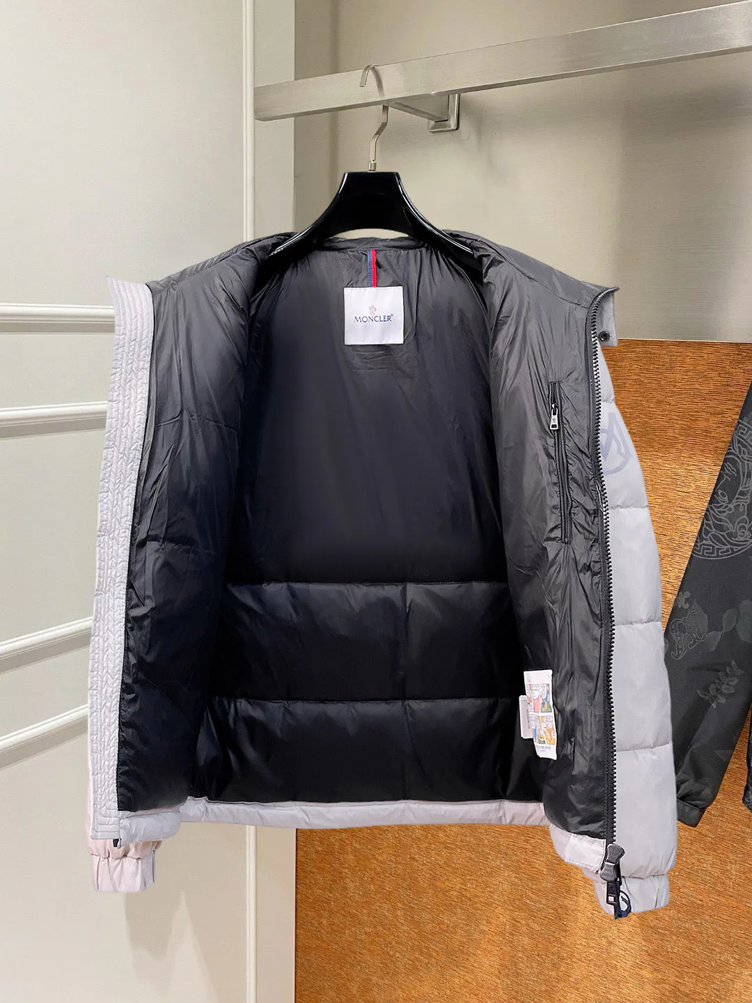 Куртки И Пуховики Мужские Moncler 492851