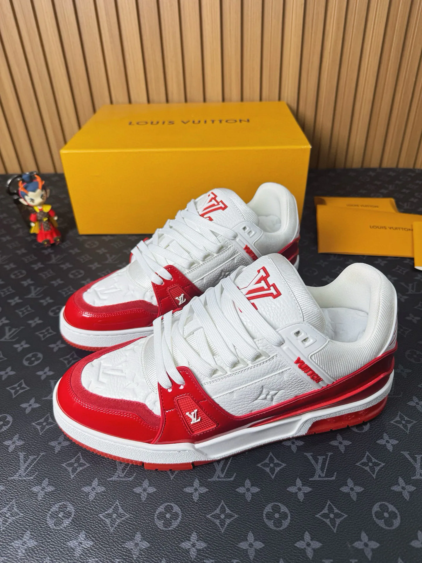 Кроссовки Женские Louis Vuitton 1124328