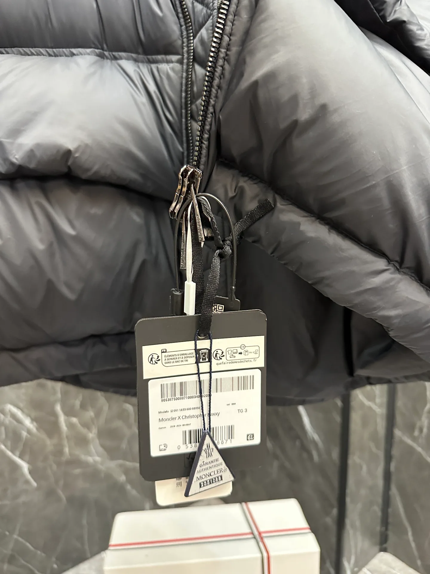 Куртки И Пуховики Женские Moncler 18130168