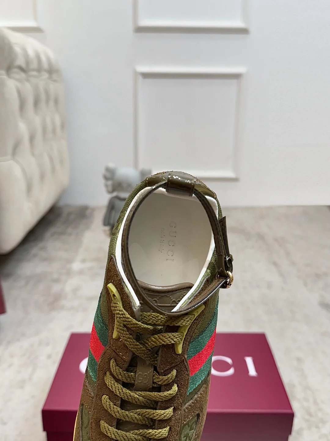 Кроссовки Женские Gucci 944886