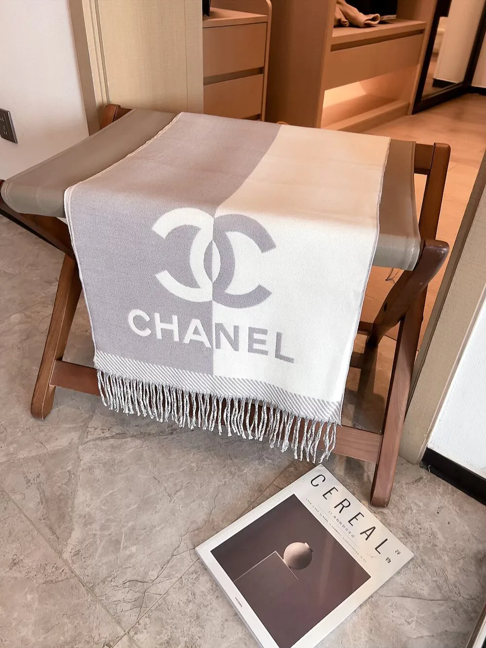 Шарфы Chanel 18002970